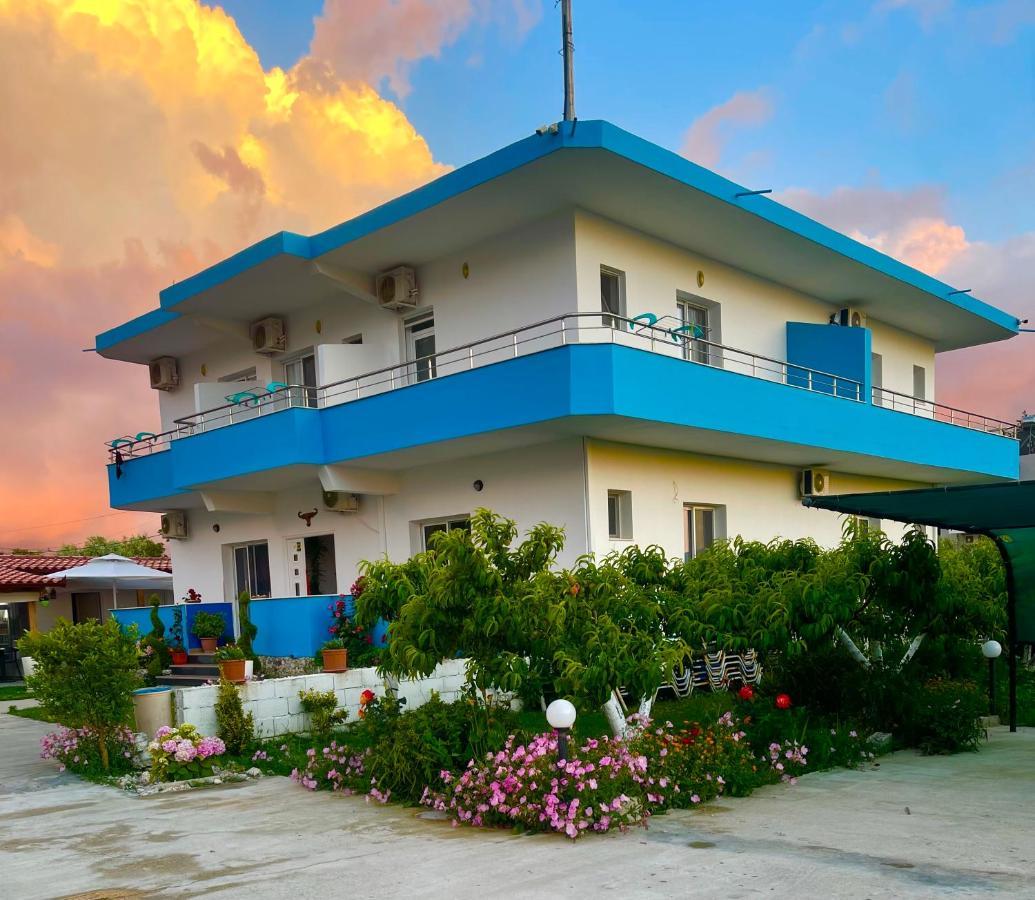 Kred Hotel Orikum Exterior photo